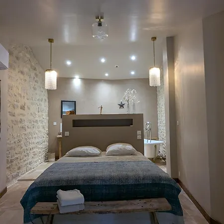 فندق مبيت وإفطار Maison Felisa 3*